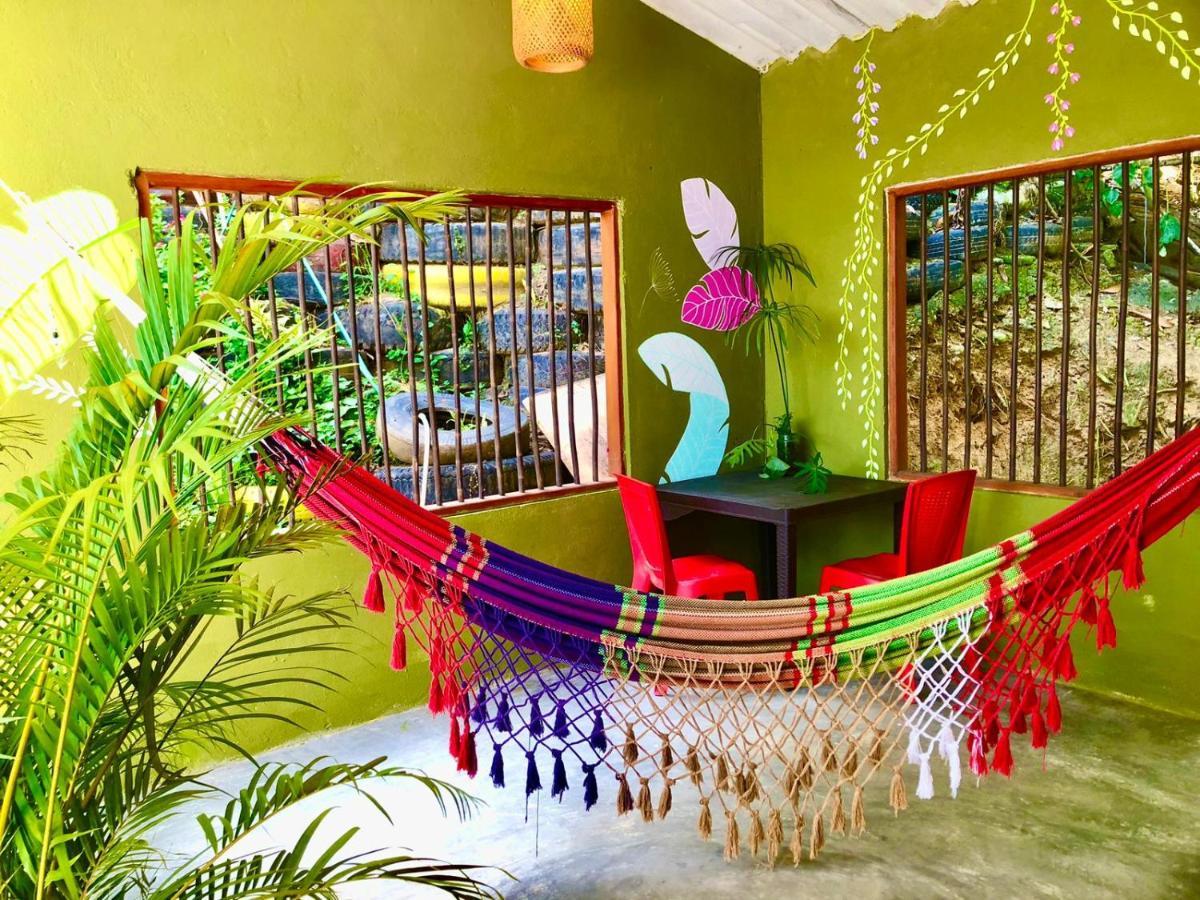 Sierra Kay Hostel Guachaca Exterior photo