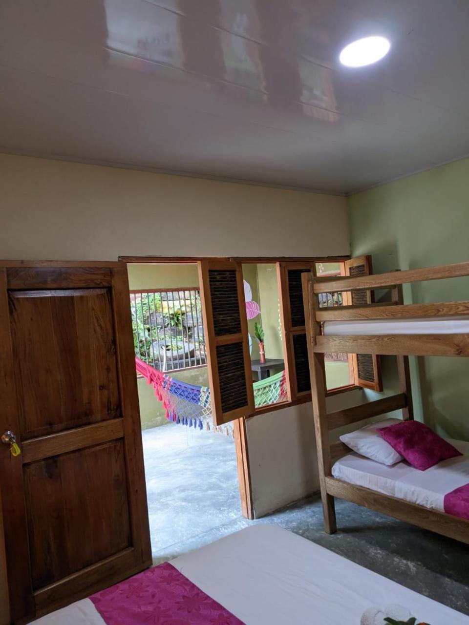 Sierra Kay Hostel Guachaca Exterior photo
